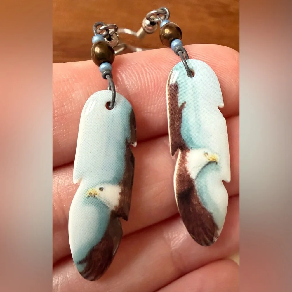 VTG Ceramic Feather Eagle Dangling Blue and Brown Pierced Earrings